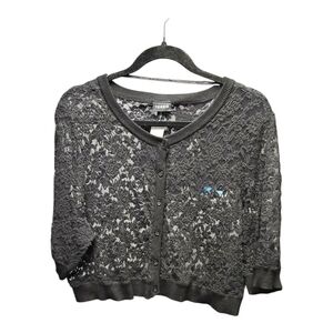 Torrid Black and White Tag